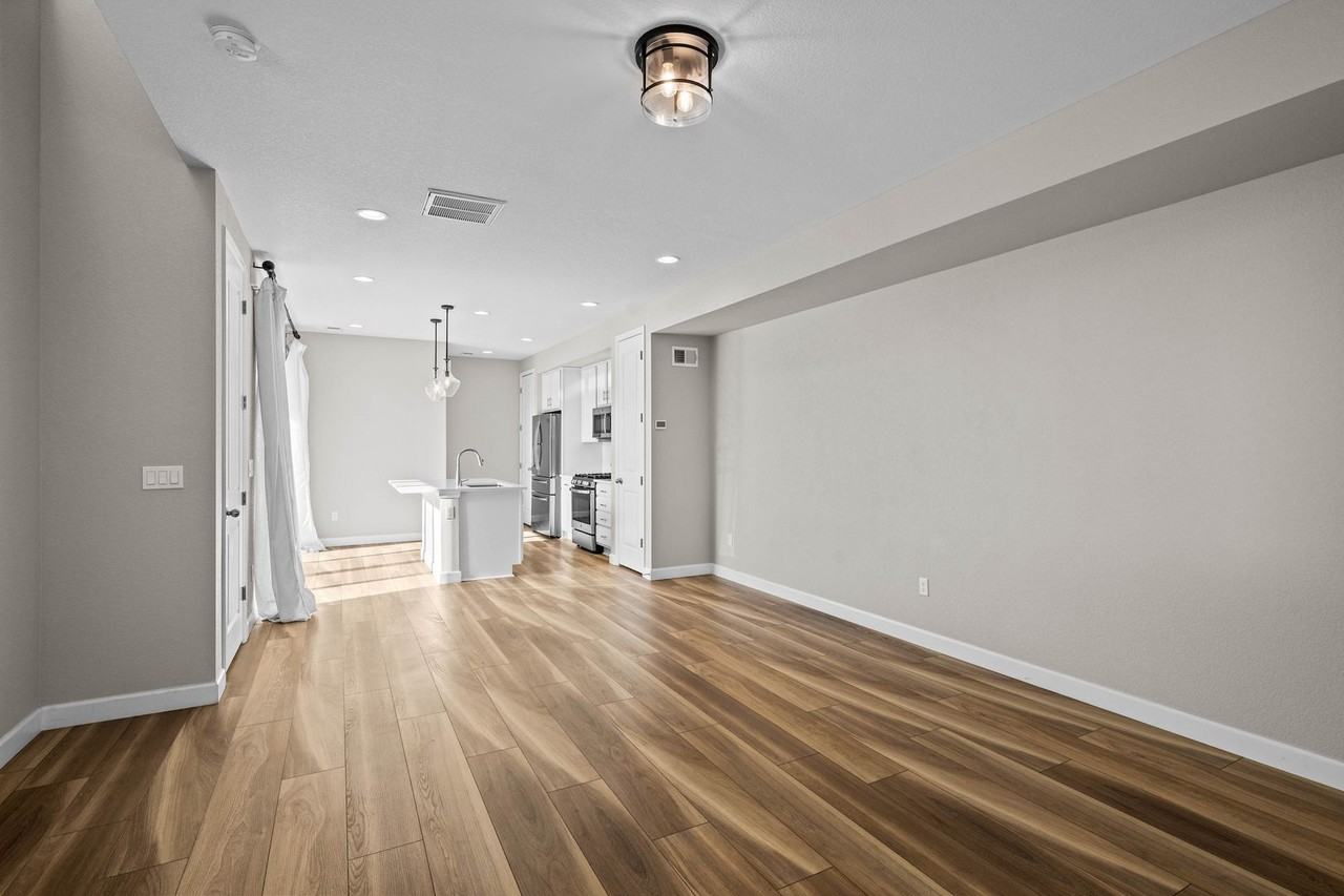 23641 E 5th Dr - Photo 3 of 30