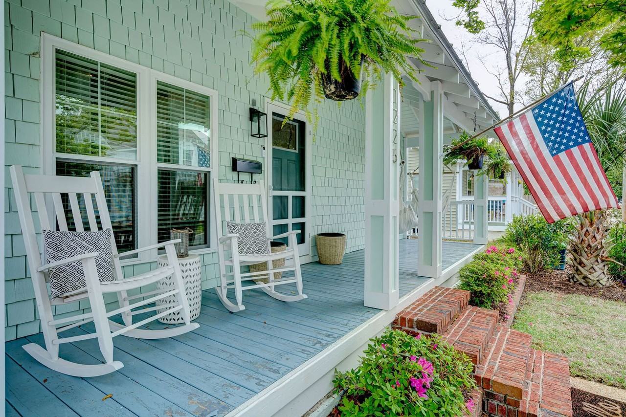 1225 Hill St - Photo 2 of 50