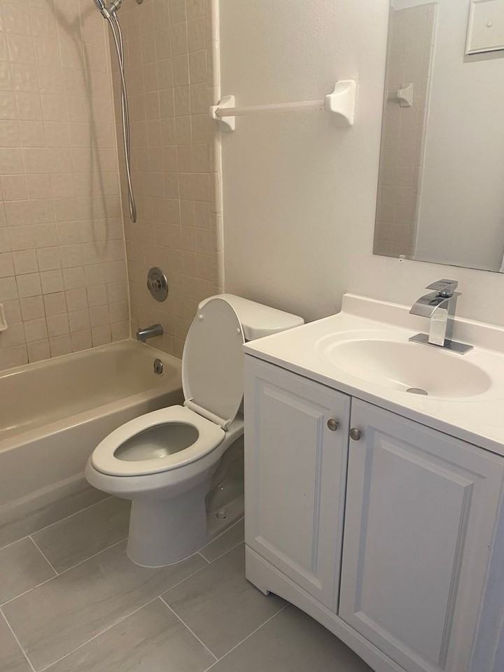 401 Banana Cay Dr Apt C - Photo 6 of 12