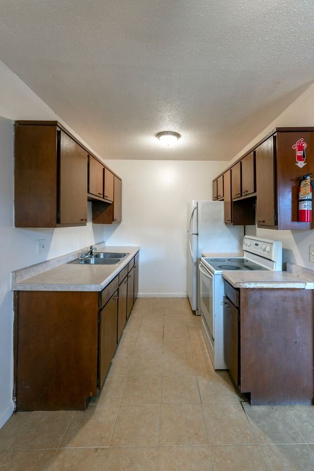 Woodland Apartments - Photo 7 of 27