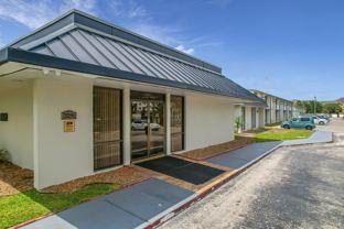 2295 E Irlo Bronson Memorial Hwy #100 - Photo 1 of 1