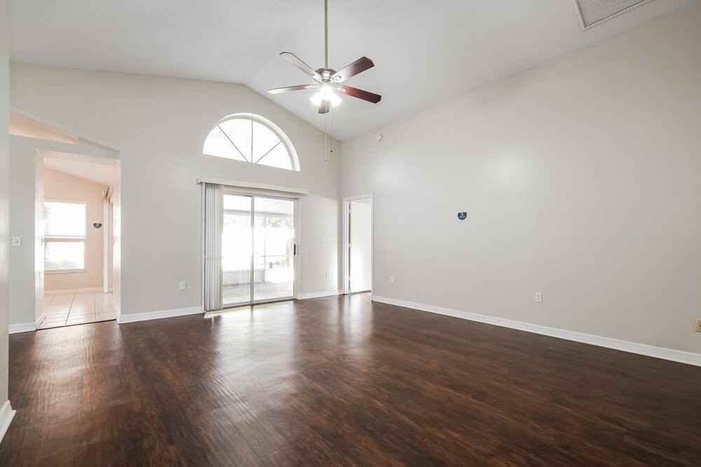 1047 Eagles Forrest Dr - Photo 3 of 16