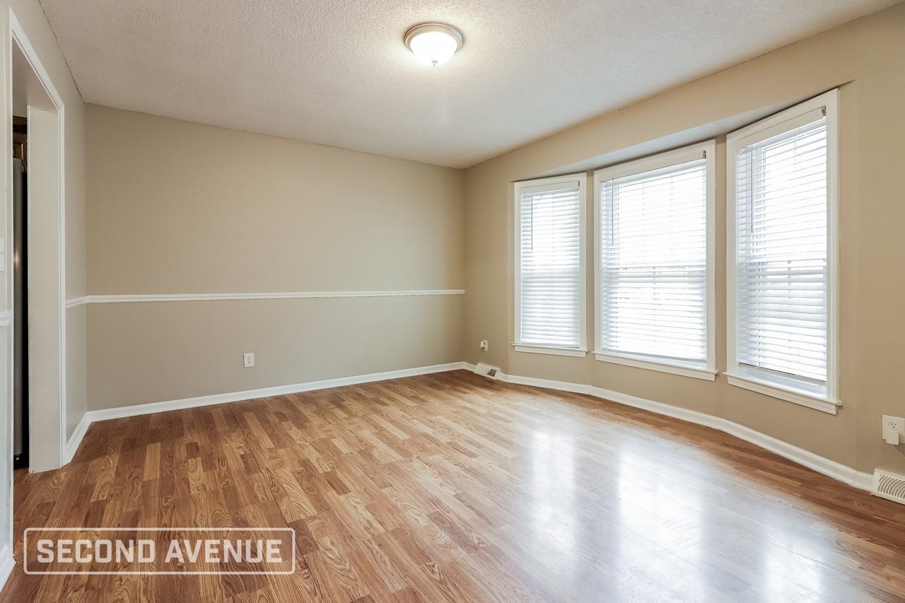 111 N Park Dr - Photo 7 of 26