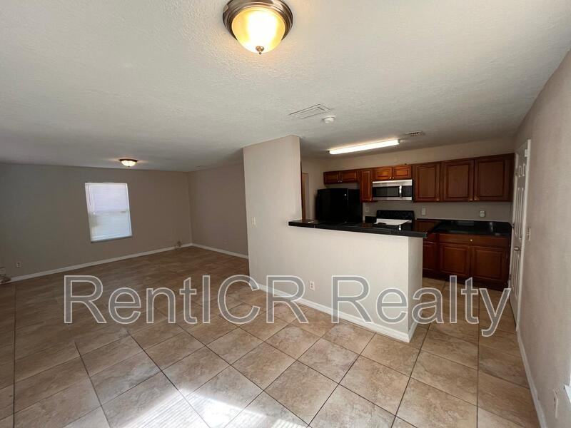 3807 Carroway St - Photo 3 of 12