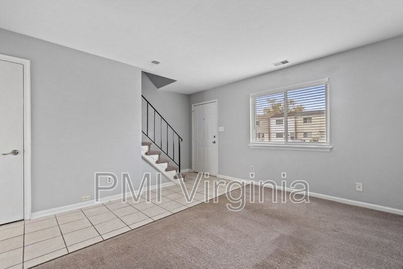1257 Green Cedar Ln - Photo 3 of 25