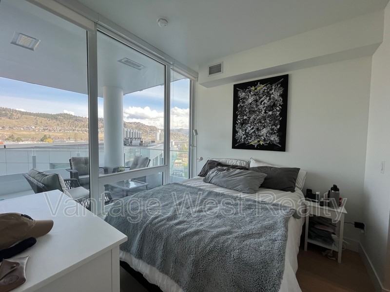 601 Sunset Drive - Photo 6 of 12