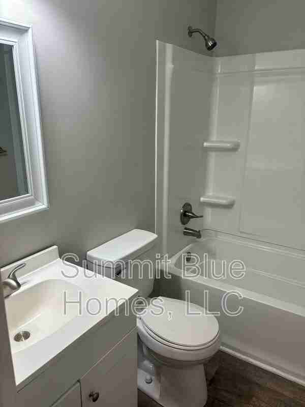 753 Bluff City Hwy #A8 - Photo 3 of 11