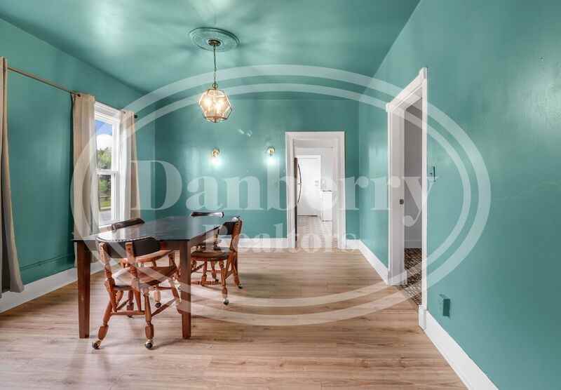 630 Mulberry St - Photo 3 of 8