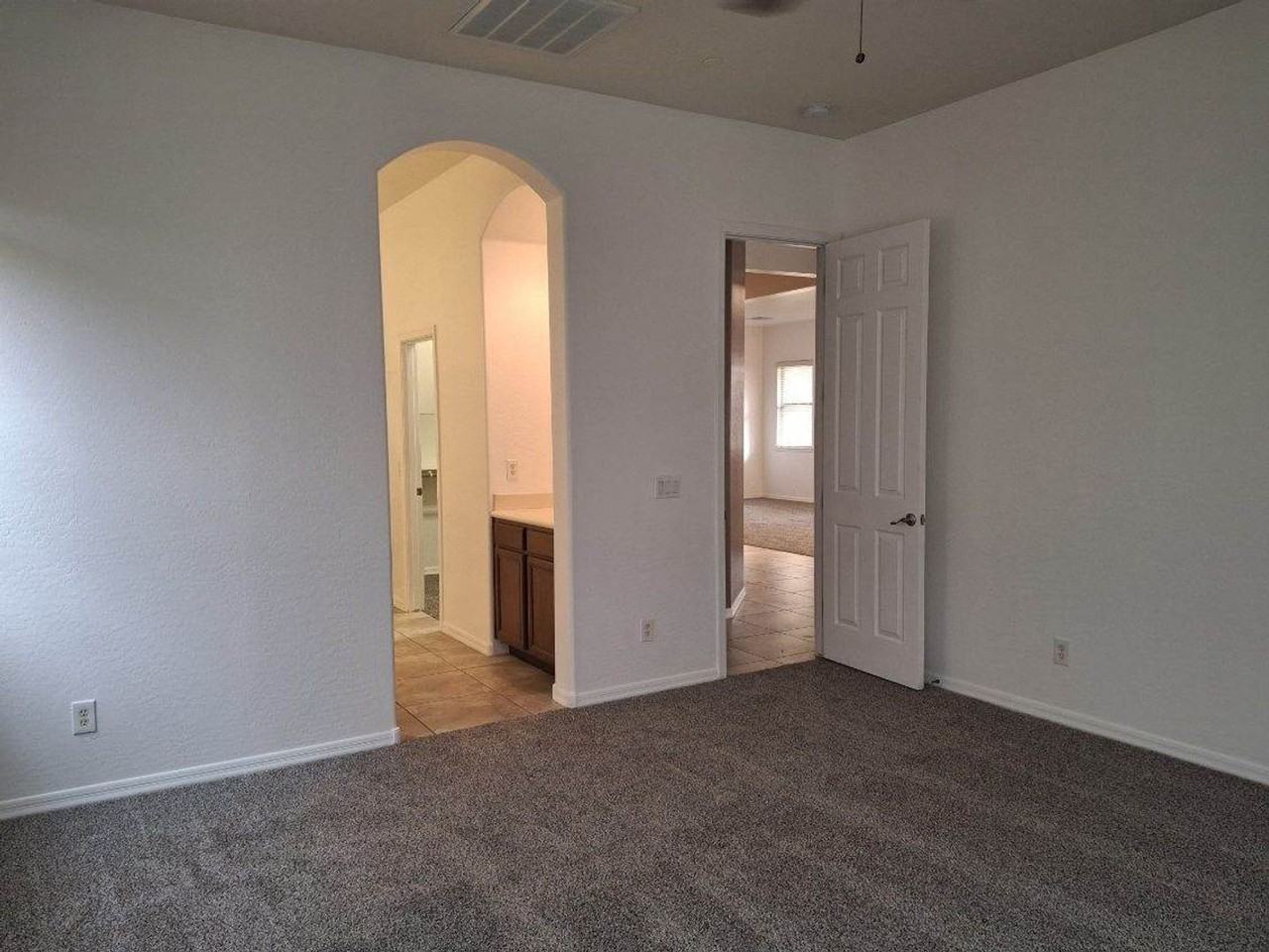 18447 Verdin Road - Photo 6 of 25