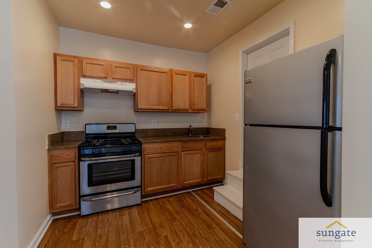 2435 W Lafayette Ave, Unit 2 - Photo 3 of 9
