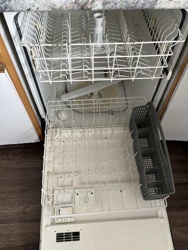 2907 8 ST N - Photo 3 of 33