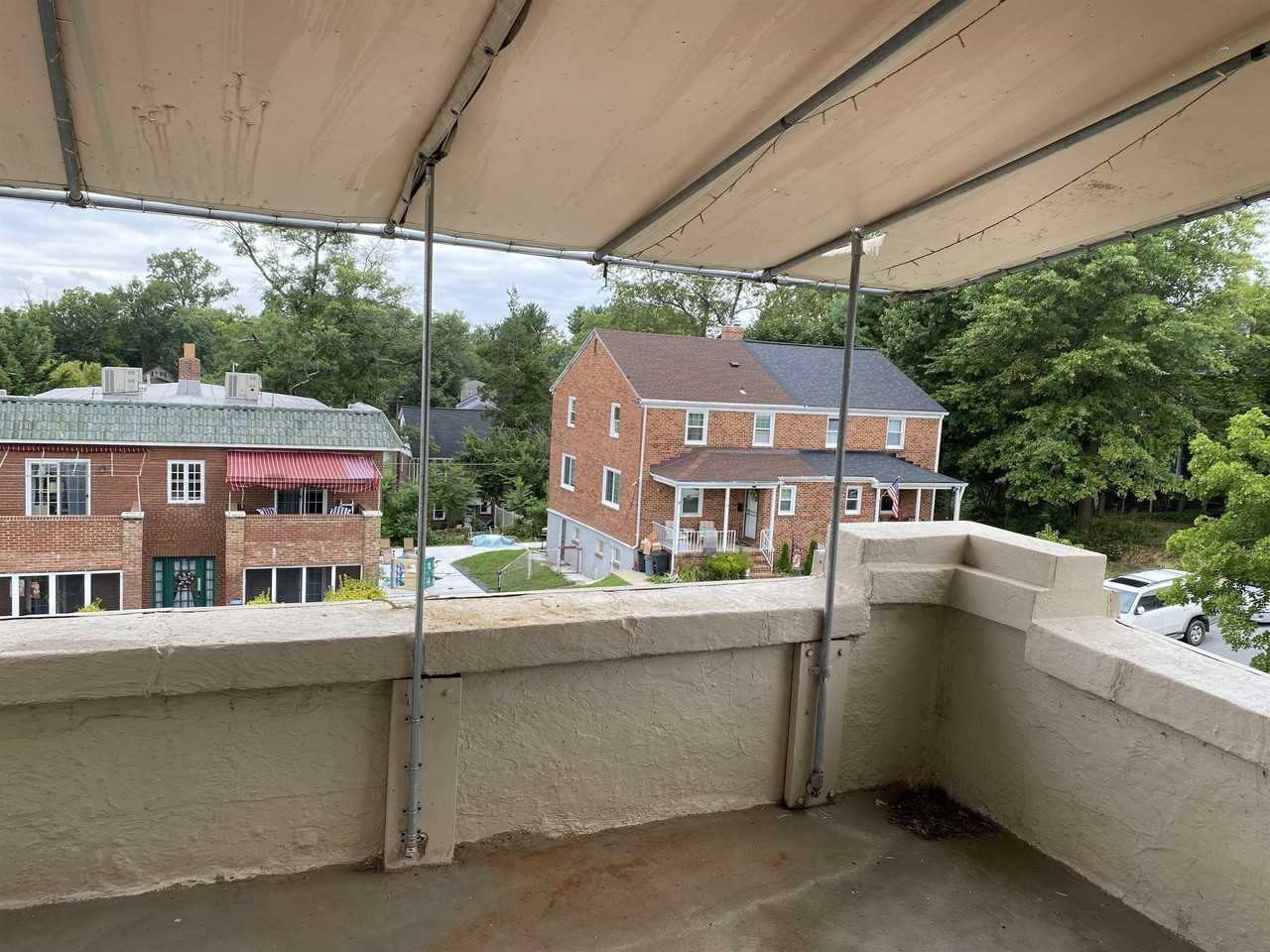 Plymouth Road 639 - Photo 3 of 19