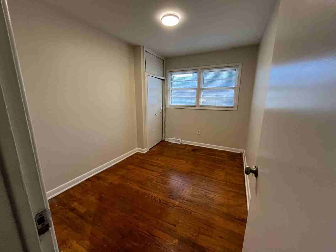 1616 Brockett Ave - Photo 7 of 13