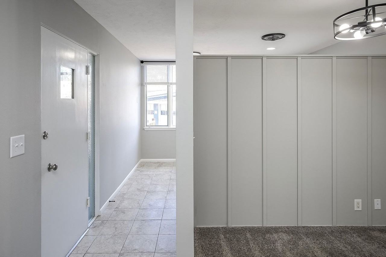 4815 S 131st St #15 - Photo 7 of 24