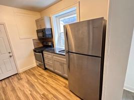 featured image of 4832 Walnut St