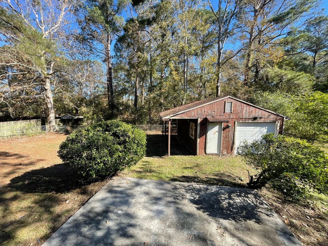 208 Kent Ct - Photo 3 of 14