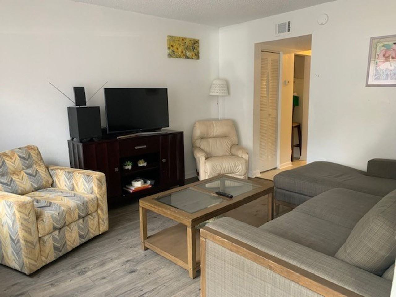 28 SW Bella Vista Village - Photo 2 of 5