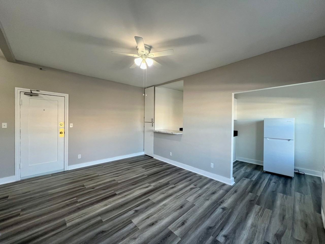 1626 N. Harvard Blvd. - Photo 2 of 25