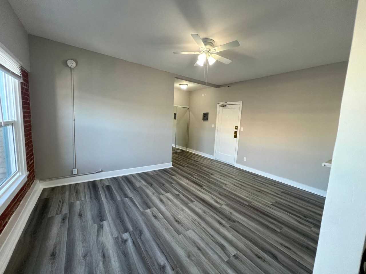 1626 N. Harvard Blvd. - Photo 5 of 25