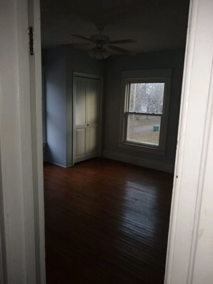 1731 S 7th St - Photo 3 of 9