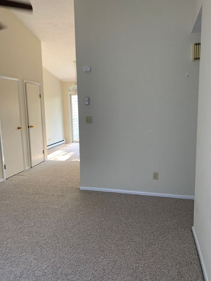 260 Adams Ln - Photo 6 of 38