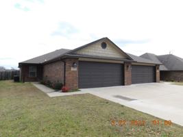 featured image of 1002 Springhill Rd