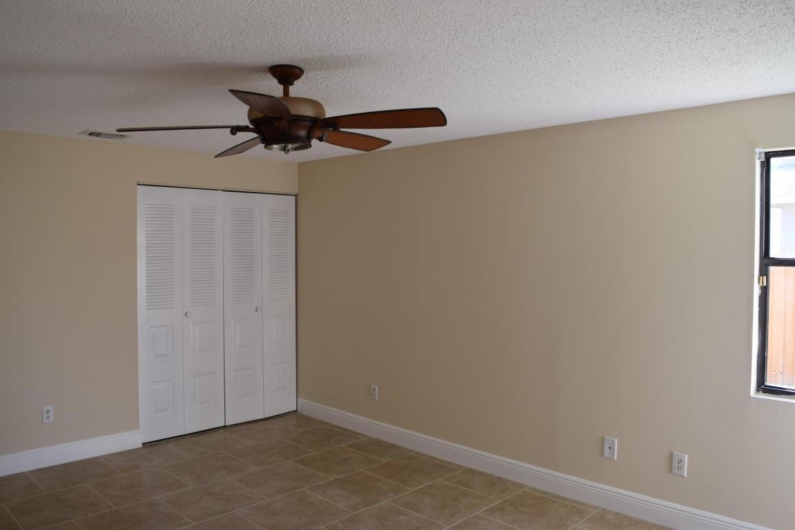 779 Sw Andrew Rd - Photo 4 of 5
