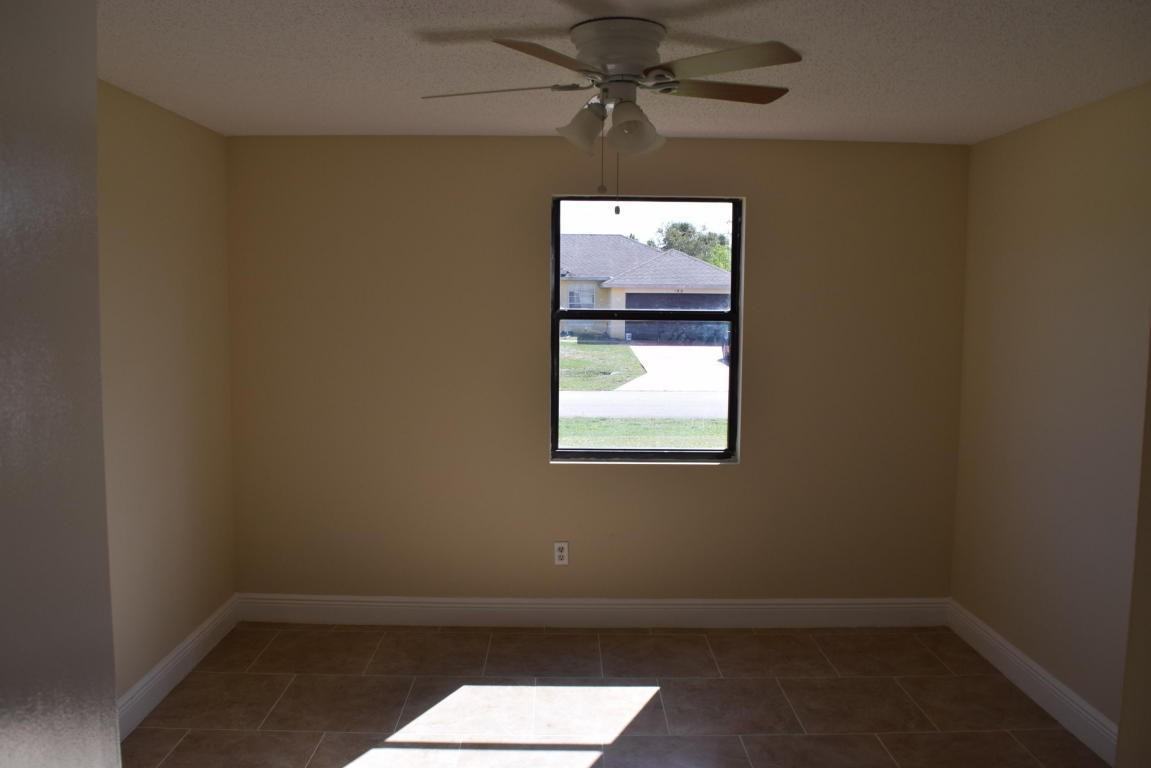 779 Sw Andrew Rd - Photo 5 of 5