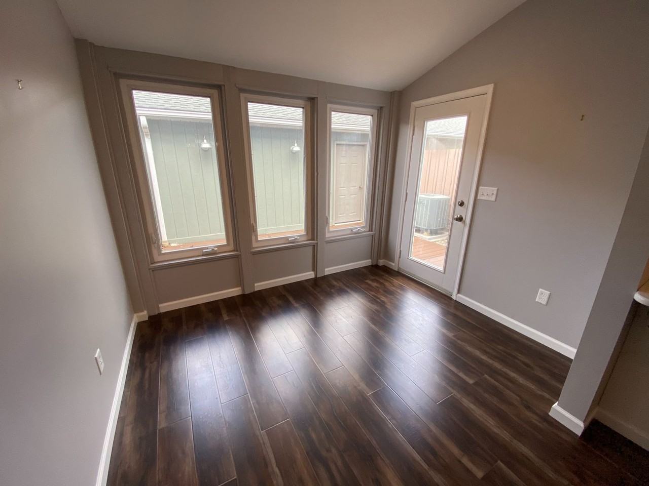 447 Delancey Ct - Photo 5 of 13