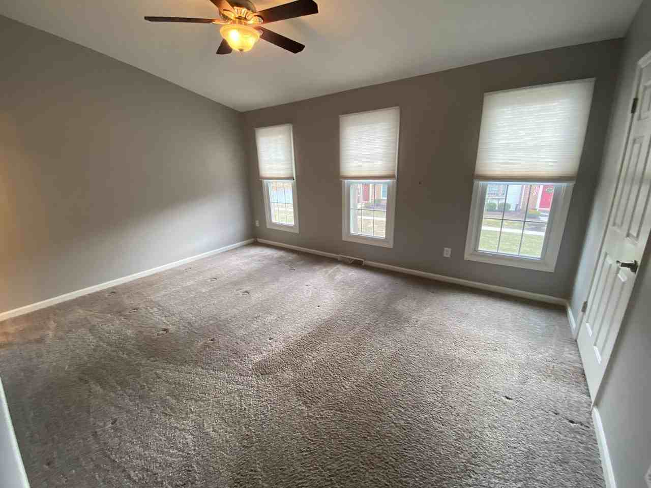 447 Delancey Ct - Photo 7 of 13