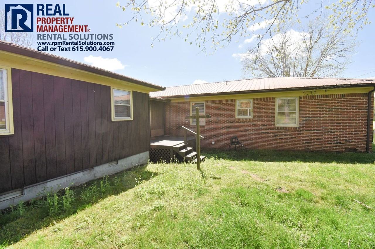 46 Armstrong Ave - Photo 3 of 18