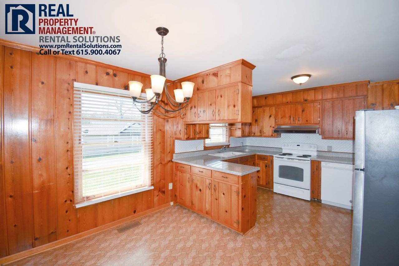 46 Armstrong Ave - Photo 6 of 18