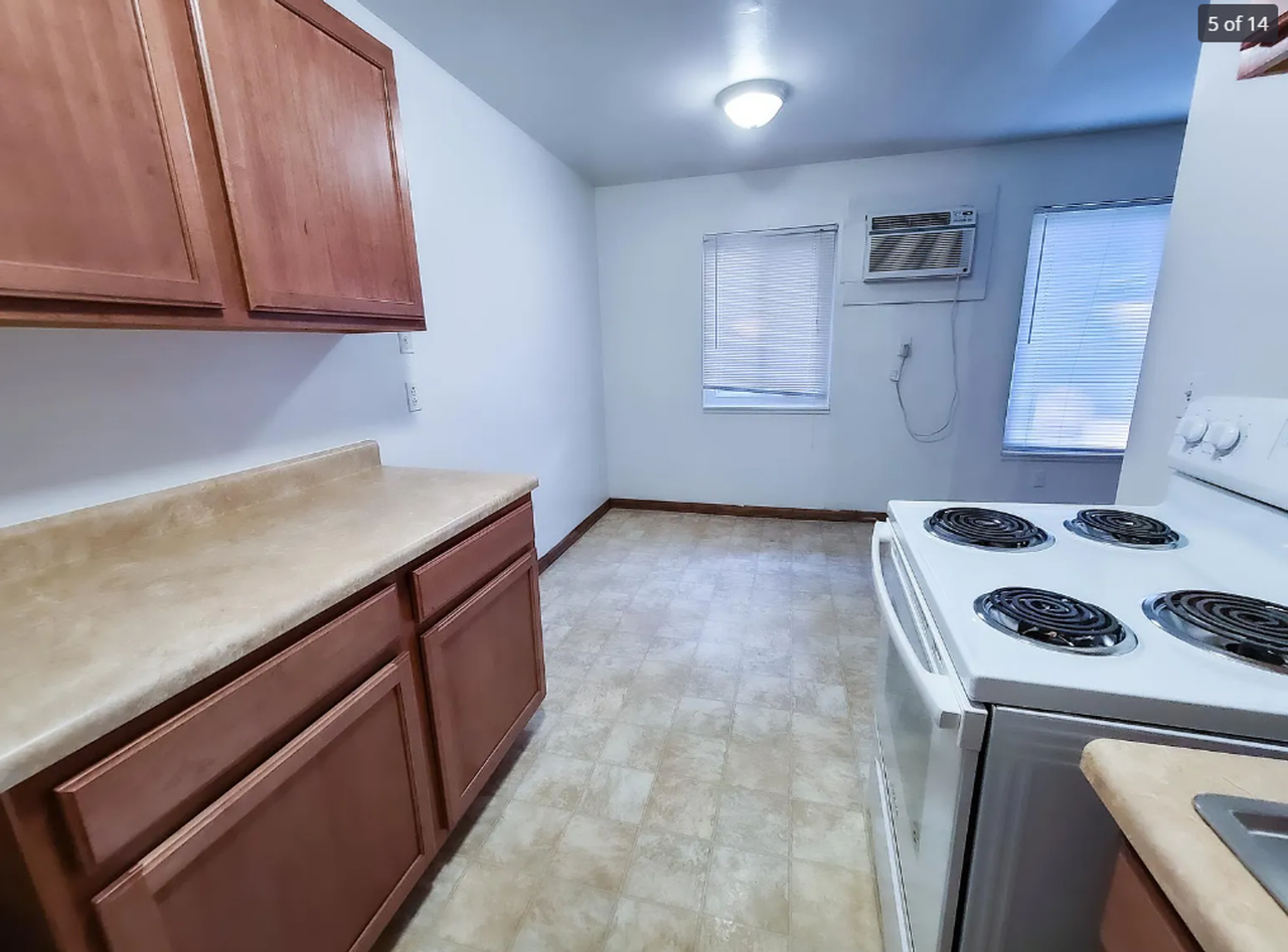 911 Ashland Rd - Photo 7 of 9