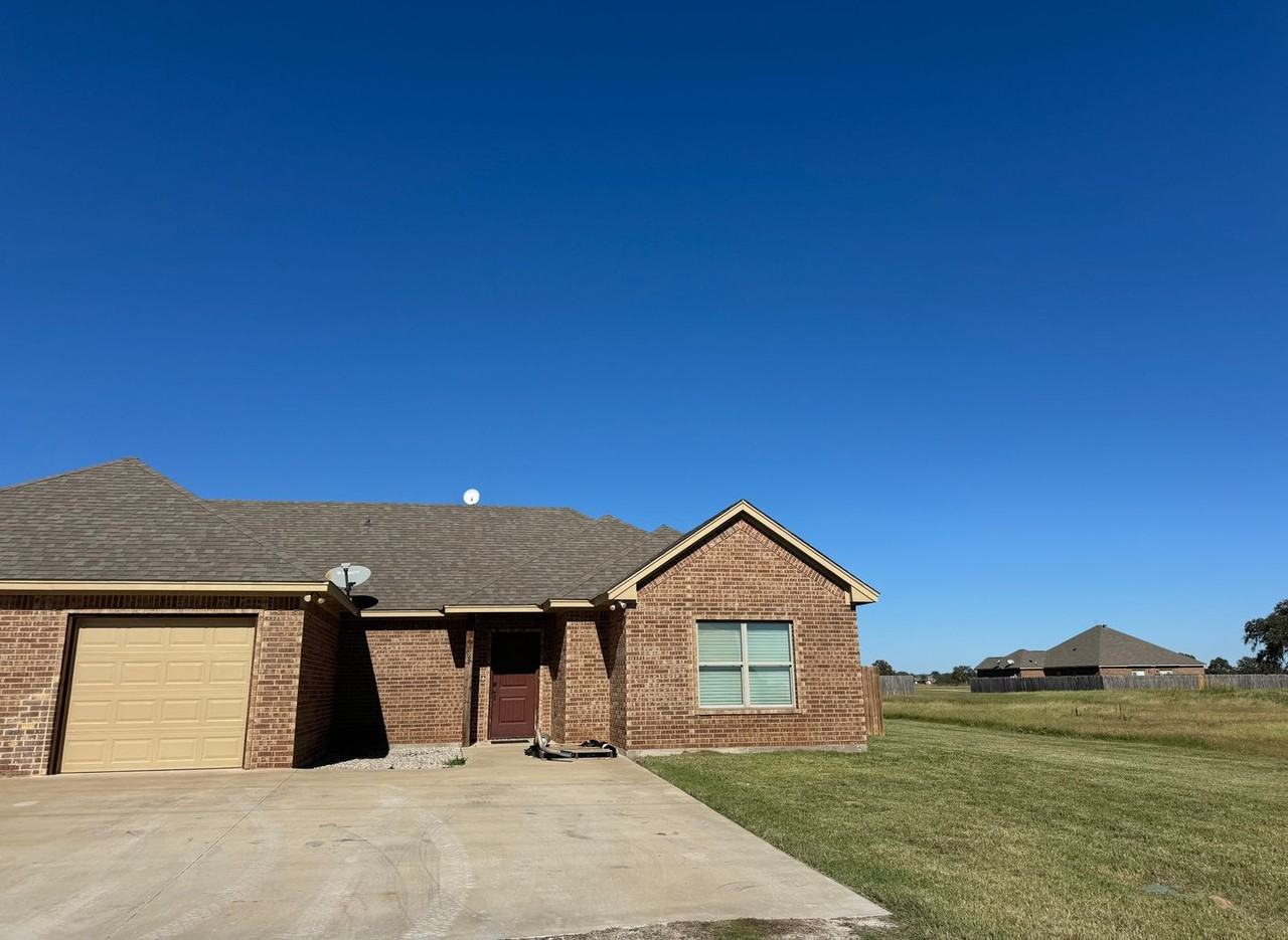 227 Walker Ln - Photo 3 of 22