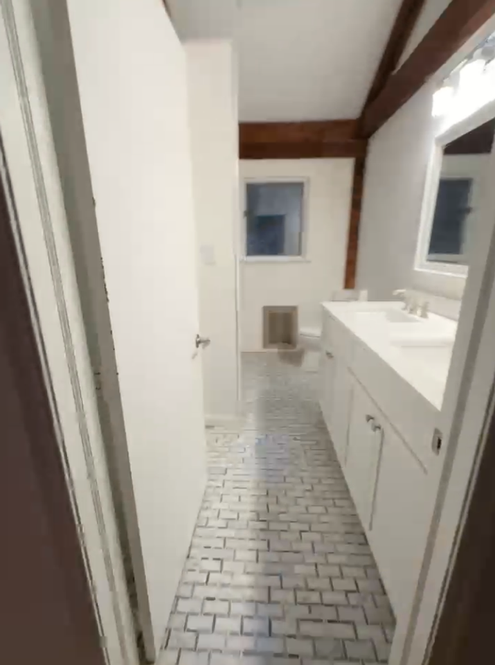170 Maryhill Rd - Photo 5 of 8
