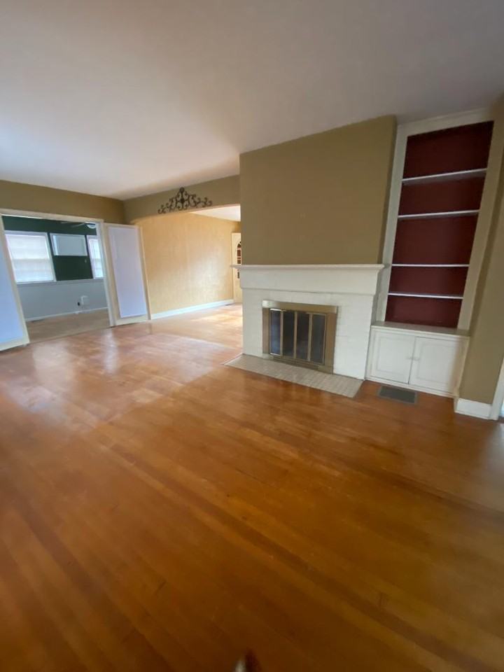 2812 Mulberry St - Photo 3 of 10