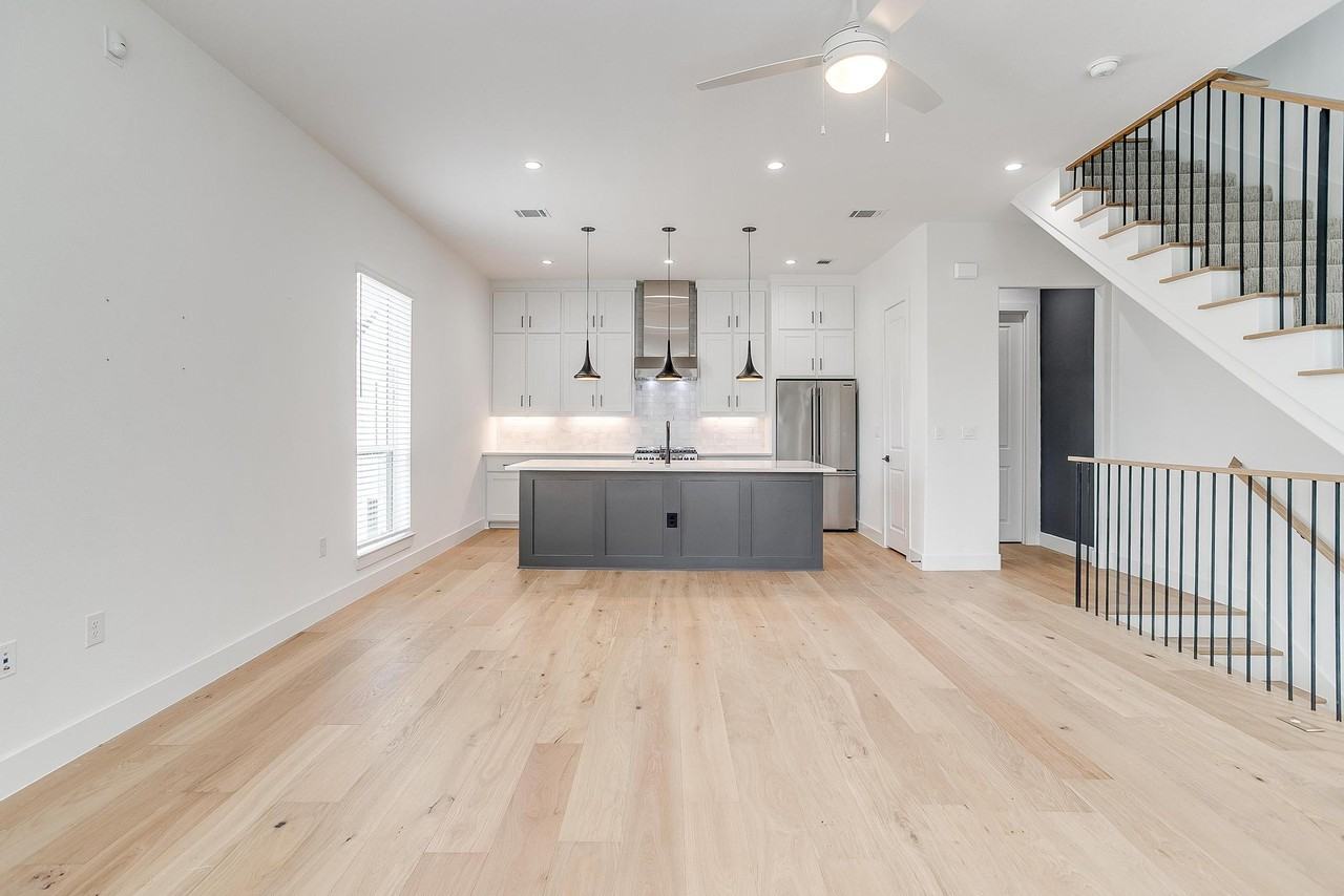 131 Thornton St #NA - Photo 6 of 9