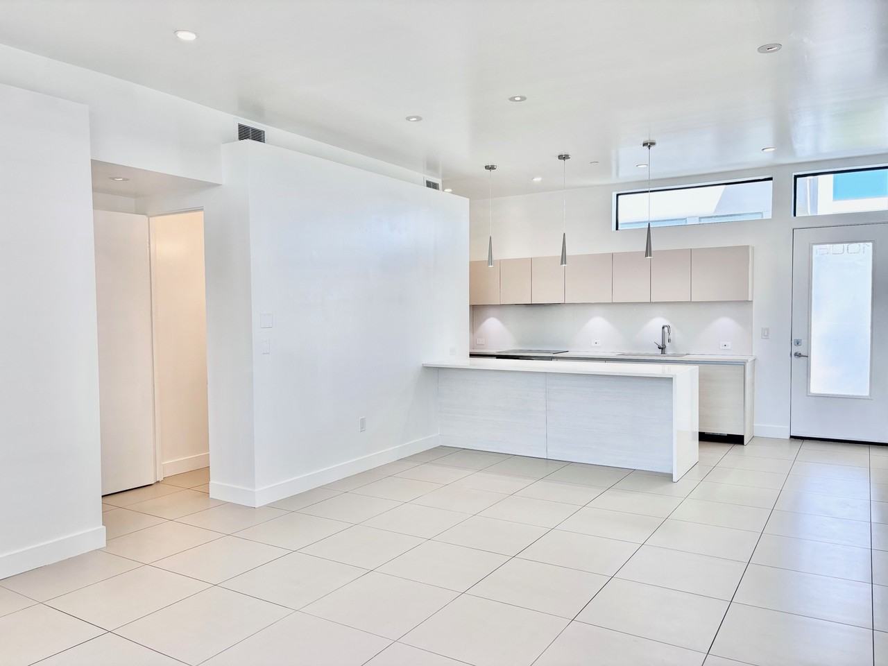 7301 E Minnezona Ave #1005 - Photo 5 of 50