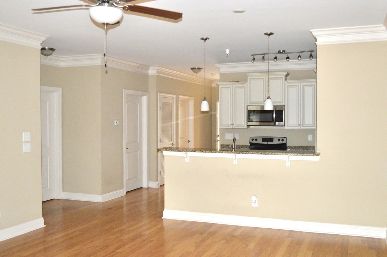 34 Mingo Dr #1C - Photo 3 of 12