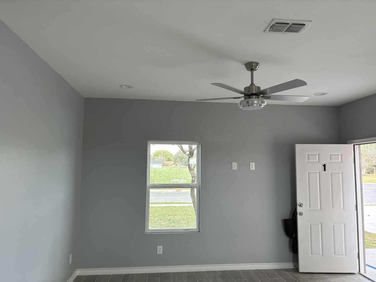 2602 Clearview St Apt 4 #NA - Photo 3 of 17