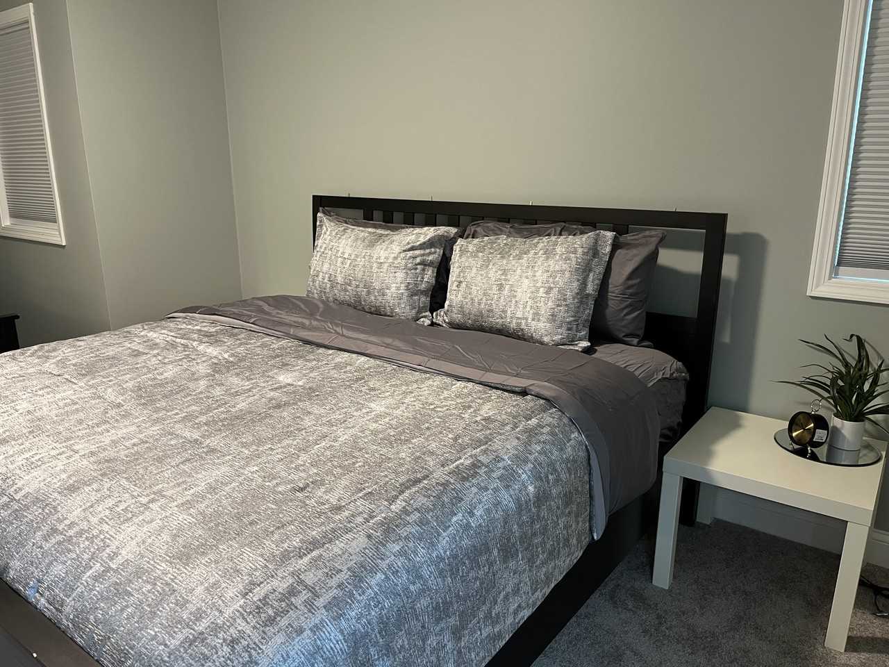 707 Tyler St Ne #NA - Photo 3 of 5