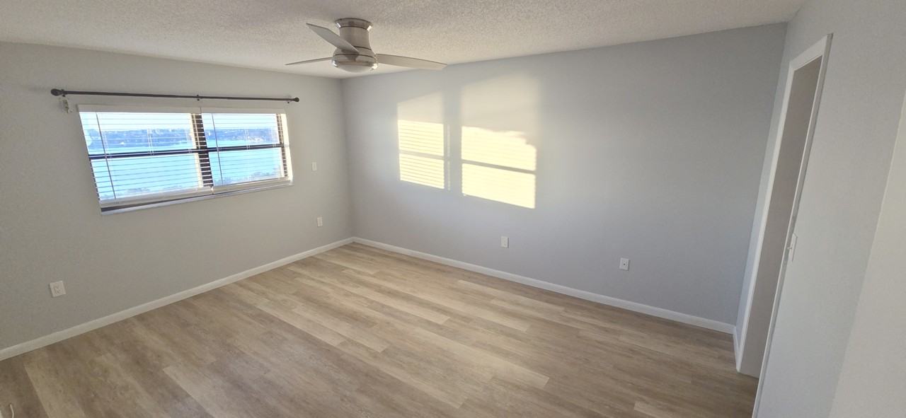 7050 Sunset Dr S #NA - Photo 6 of 20