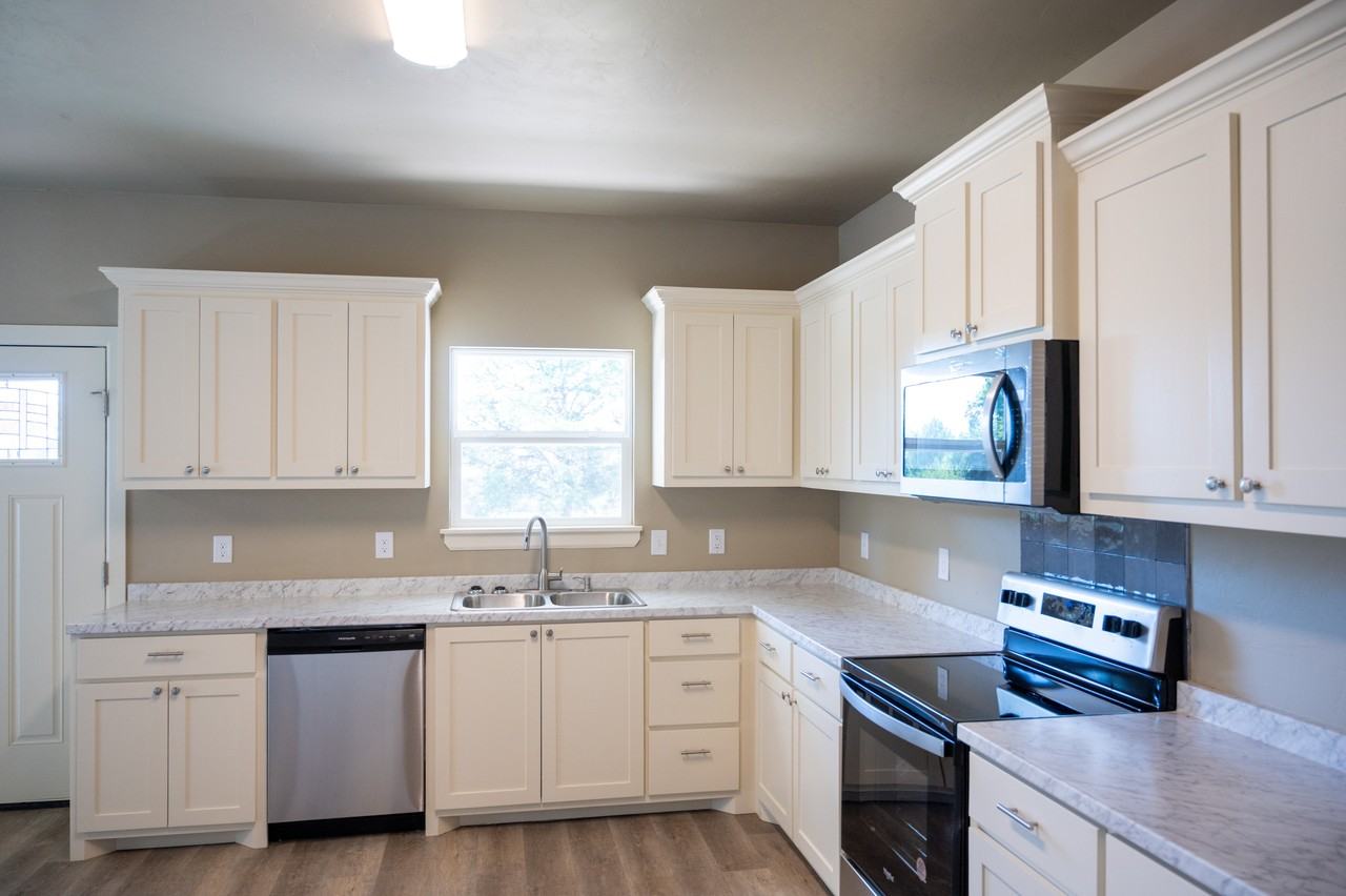 2105 Ne 12th St #NA - Photo 2 of 12