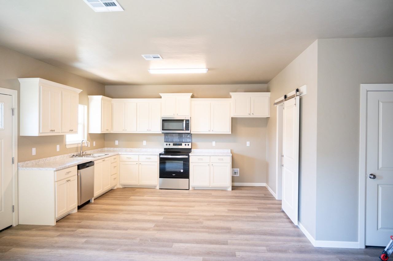 2105 Ne 12th St #NA - Photo 4 of 12