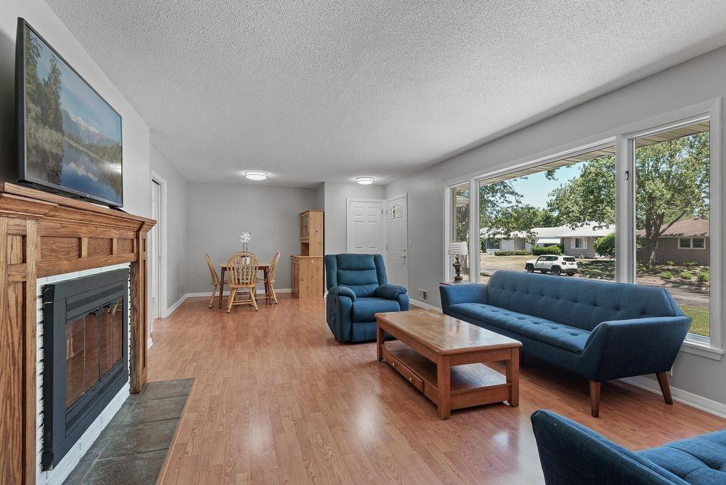 2530 Zinran Ave S #NA - Photo 2 of 21