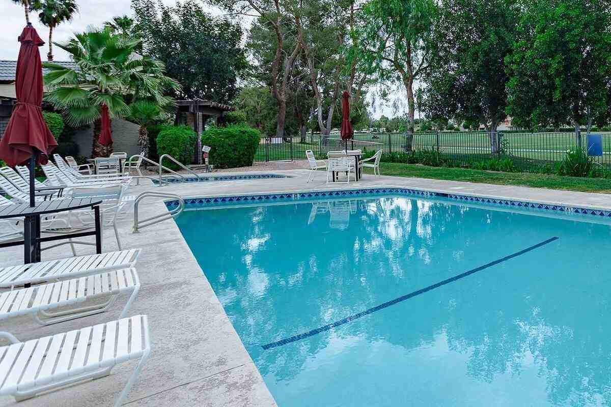 5 Pueblo Vista Dr #5 - Photo 2 of 13