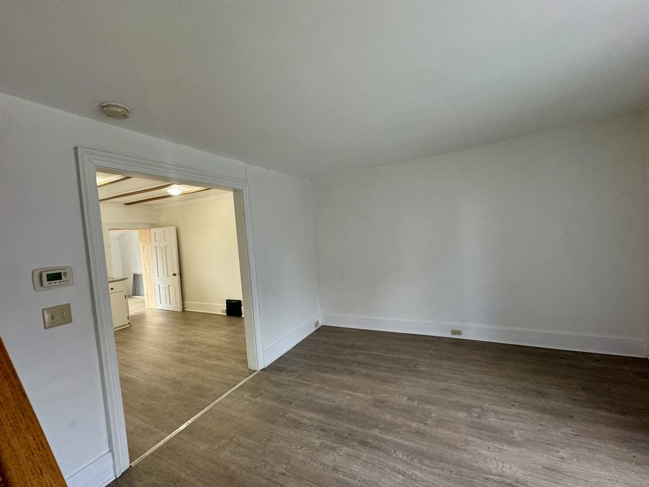 109 Clothier St E #1 - Photo 7 of 21