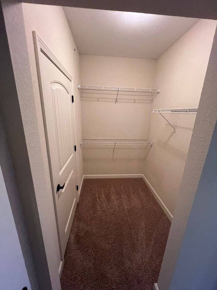 Anderson House Apartments - Photo 4 of 24