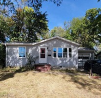featured image of 4414 Curtis Ave