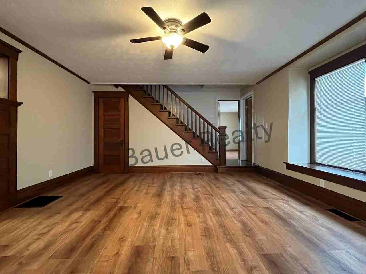 606 Edgehill Ave - Photo 7 of 29